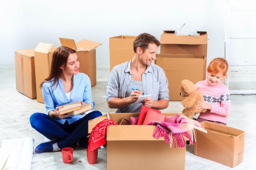 Commercial packing and unpacking service for Plumstead businesses