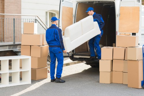 Flexible local moving help for Plumstead residents and businesses